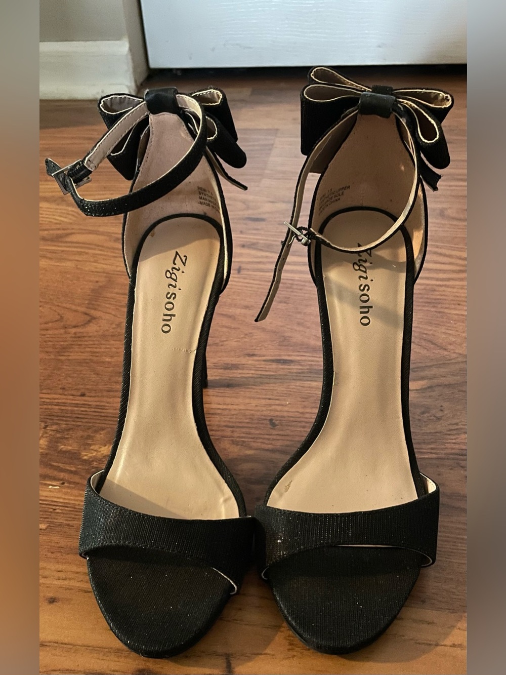 Zigi Soho Black Sparkley Open Toe Ankle-Strap Heels with Bow Accent Size 7.5